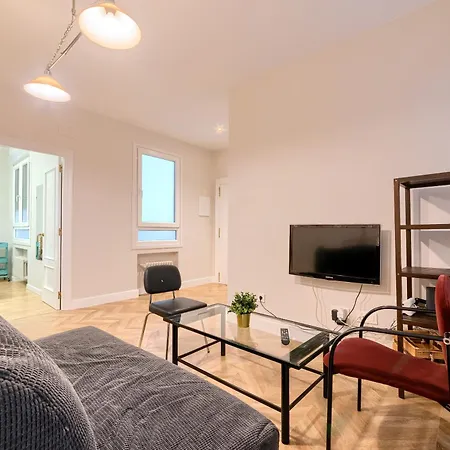 דירה Euskalduna, Vivienda Turistica Moderna Y Renovado בילבאו