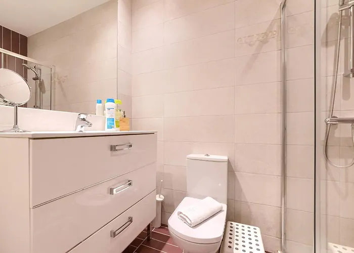 Euskalduna, Vivienda Turistica Moderna Y Renovado בילבאו